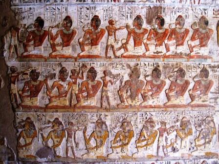 05 El-Kab tombe van Paheri