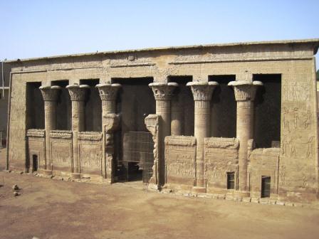 01 Esna tempel