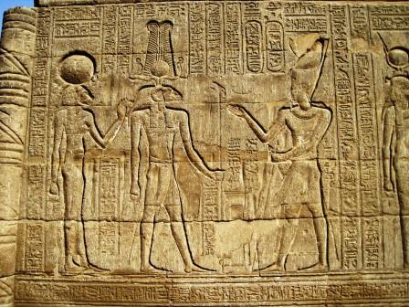13 Esna tempel buitenkant