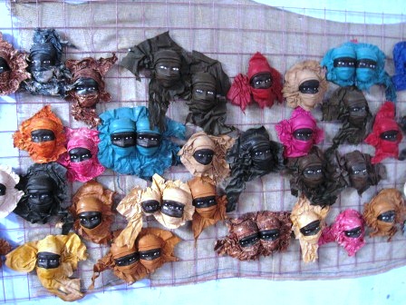 32 Maskers