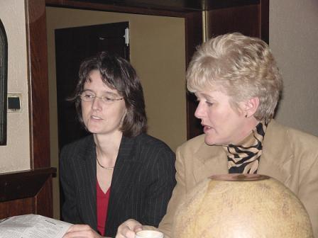 16 De dames Dopmeijer en de Vries