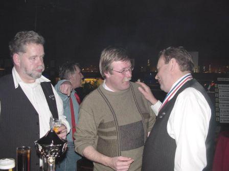 63 Herman wijst aan