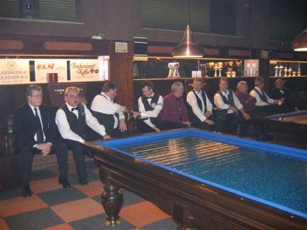 01. De finalisten en de arbiters
