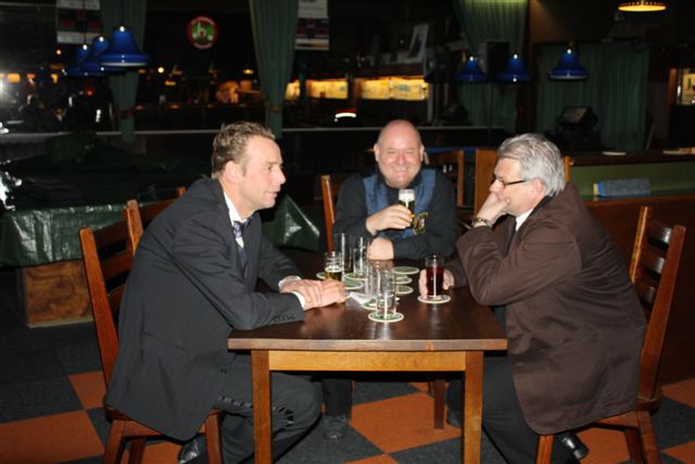Henk, Jildo en Koos aan de praat