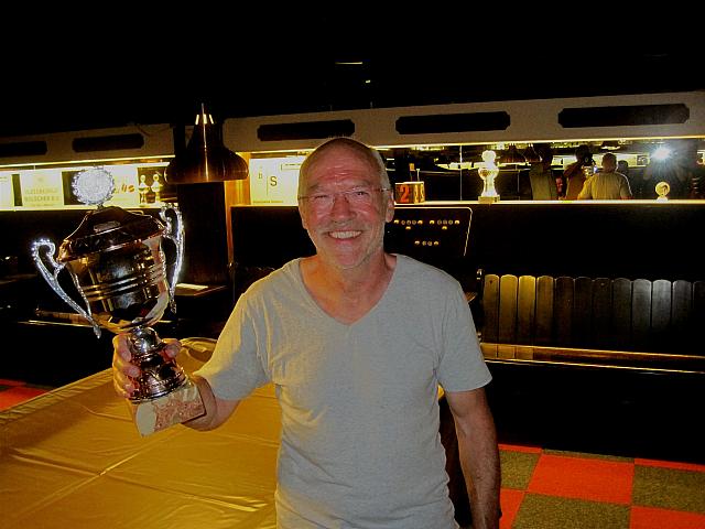 Louis Hollander met de beker