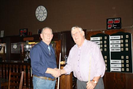 33 Gerrit feliciteert Gerrit
