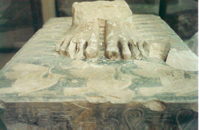 11.Djoser met de 9 regenboog volkeren Museum Cairo