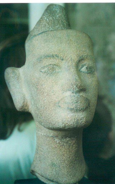 138a. Nefertete