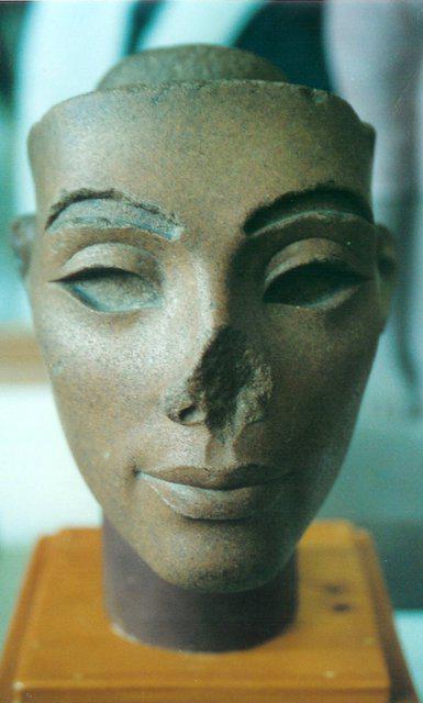 138b. Nefertete