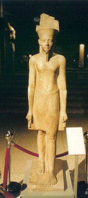 004. Toetanchamon als Amon ont. 1904 Karnak Cachatte