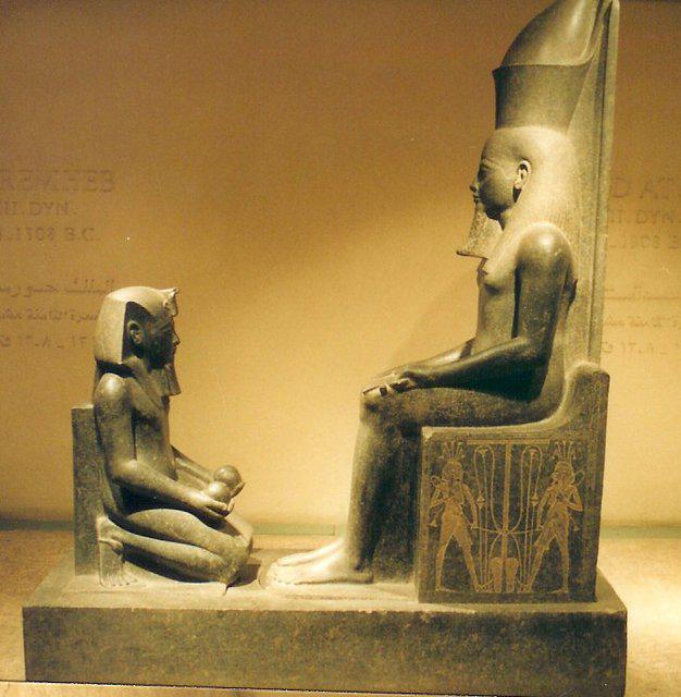 086. Horemheb en Atoem