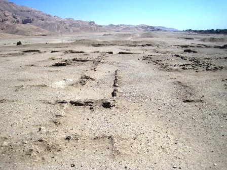 47 Tempel naast het paleis van Ahmose