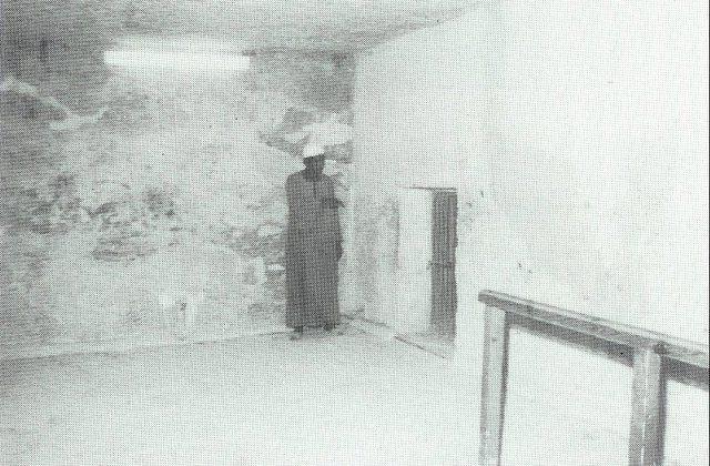 12-KV62 Voorkamer met de bijkamer