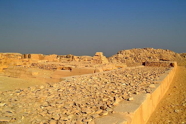 Piramide bij de piramide van Pepi I