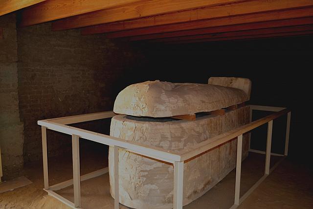 Tombe van Pay en Raia