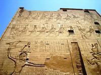008 Edfu tempel