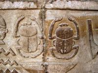 020 Edfu tempel binnenplaats