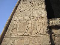 03 Esna tempel buitenkant