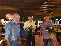 Henk en de beide jubilarissen