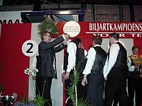 13 De medaille uitreiking