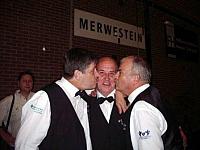 08 Er mag gekust worden