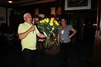 Toon met bloemen voor Doortje