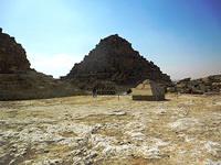 16 Cheops koninginnepiramide