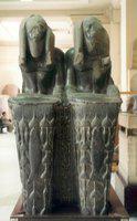 43. Dubbelbeeld van Amenemhat III als priester