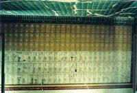09-KV34 De muren spreken Voorkamer