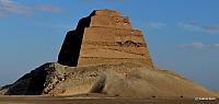Piramide te Meidoem