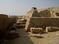 Piramide bij de piramide van Pepi I